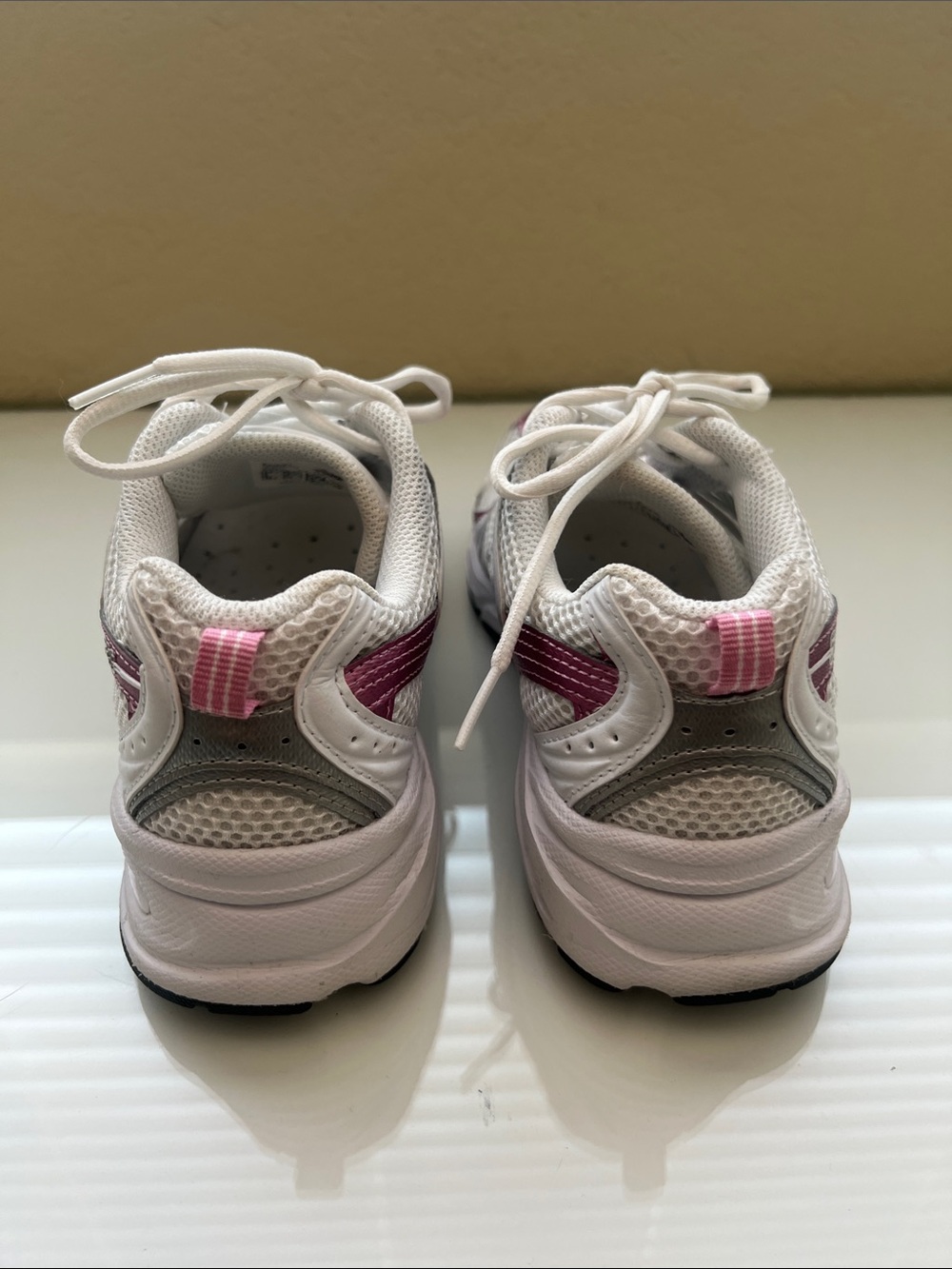 New Balance  530 White and Pink Athletic Sneakers - Picture 3 of 3
